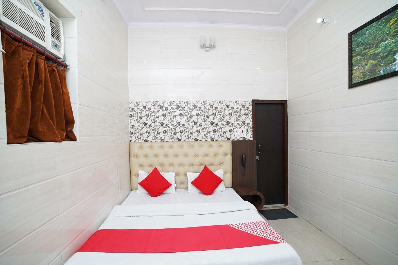 Oyo 39543 Hotel Kk Pantnagar Exterior photo